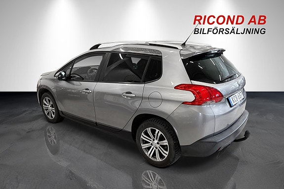 Peugeot 2008 4 of 5