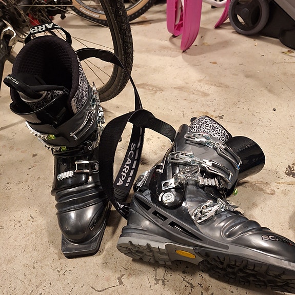 Product image 2 of 7