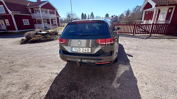 Volkswagen Passat 5 of 7