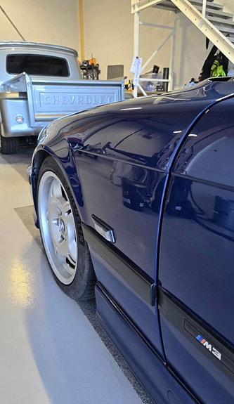 BMW M3 2 of 5