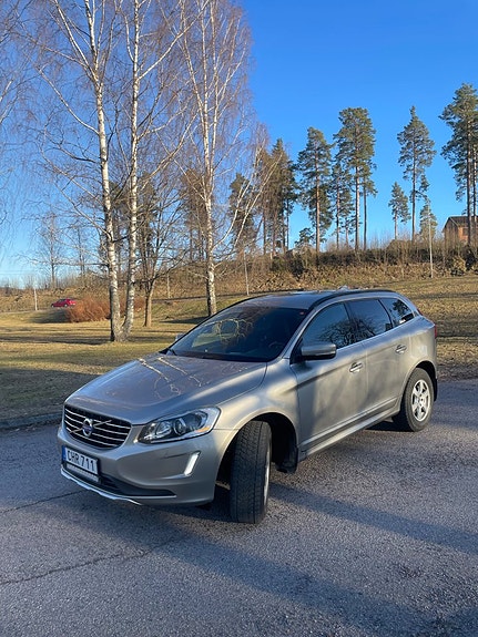 Volvo XC60 7 of 30