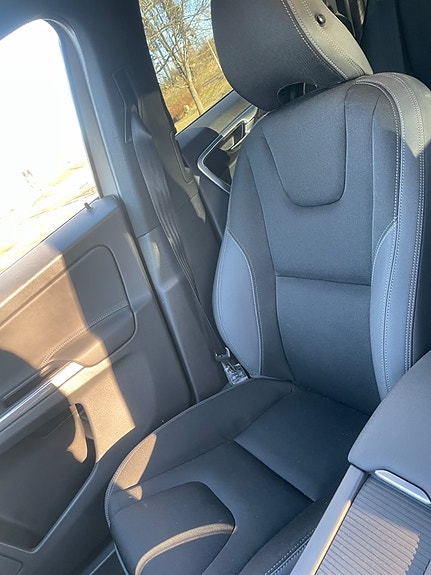 Volvo XC60 19 of 30