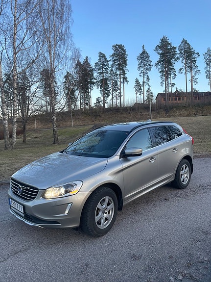 Volvo XC60 25 of 30
