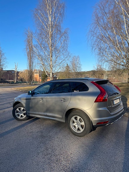Volvo XC60 11 of 30