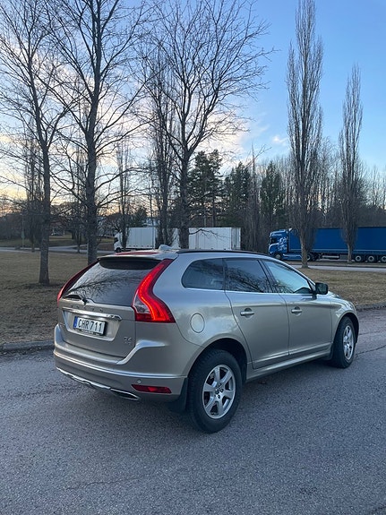 Volvo XC60 30 of 30