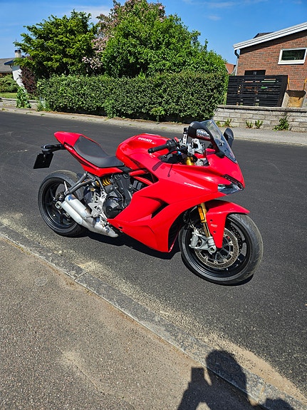 Ducati SuperSport S 4 of 5
