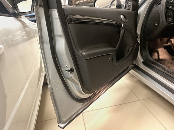 Saab 9-5 25 of 30