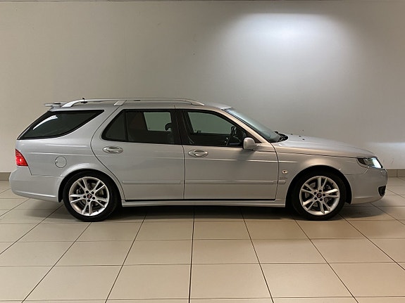 Saab 9-5 6 of 30
