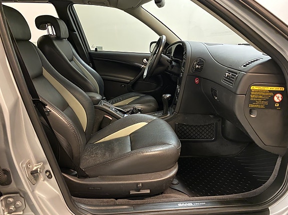 Saab 9-5 18 of 30