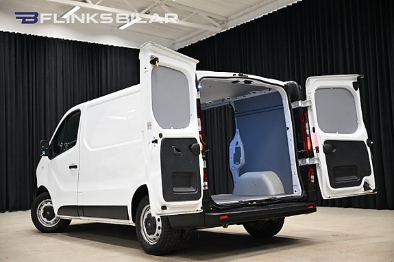Opel Vivaro 5 of 5