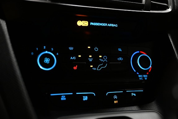 Ford Transit Connect 26 of 30