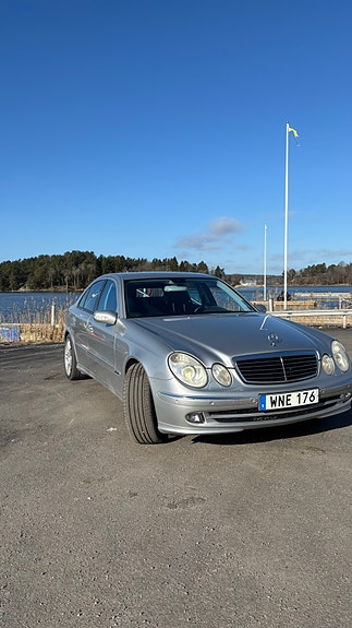 Mercedes-Benz E350 6 of 20