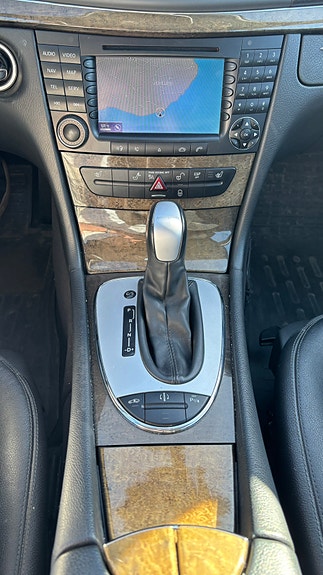 Mercedes-Benz E350 15 of 20