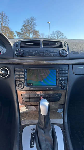 Mercedes-Benz E350 14 of 20