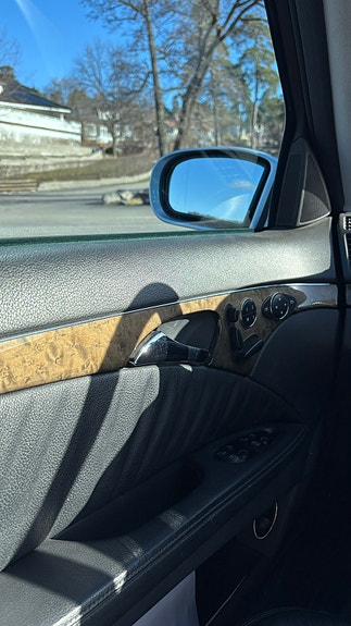 Mercedes-Benz E350 12 of 20