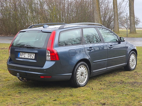 Volvo V50 7 of 22