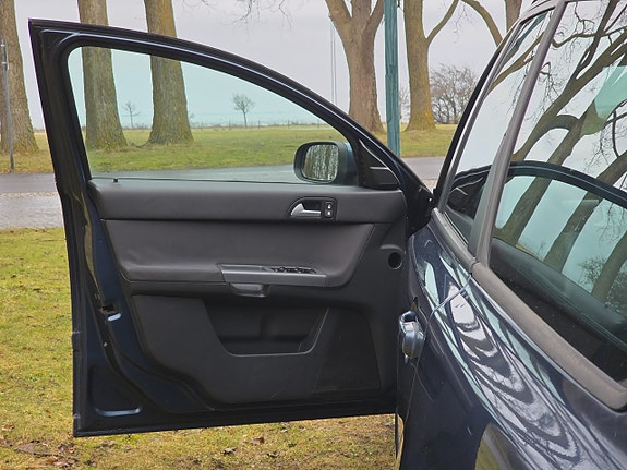 Volvo V50 17 of 22