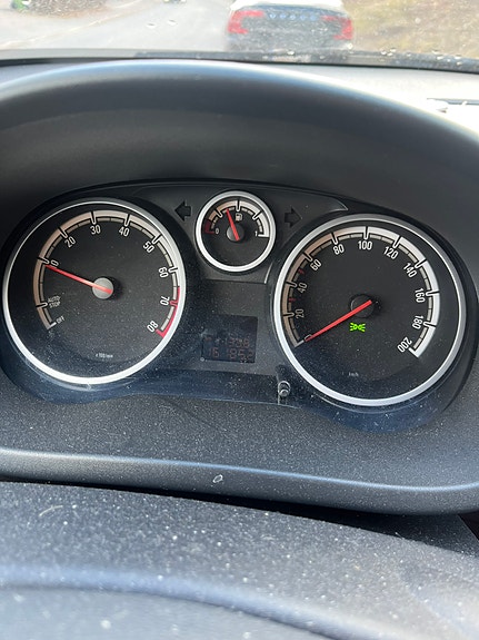 Opel Corsa 3 of 3