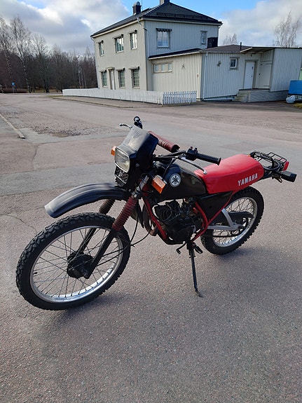 Yamaha DT 50 2 of 4