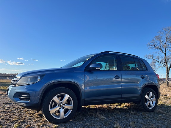 Volkswagen Tiguan 2 of 9