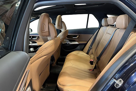 Mercedes-Benz E300 de 11 of 13