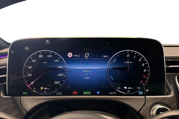 Mercedes-Benz E300 de 8 of 13