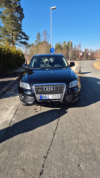 Audi Q5 2 of 5