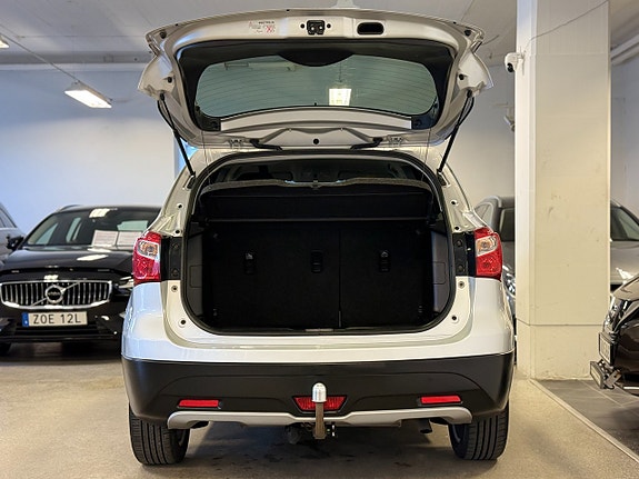Suzuki S-Cross 8 of 15