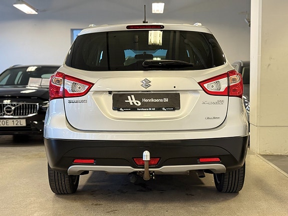 Suzuki S-Cross 7 of 15
