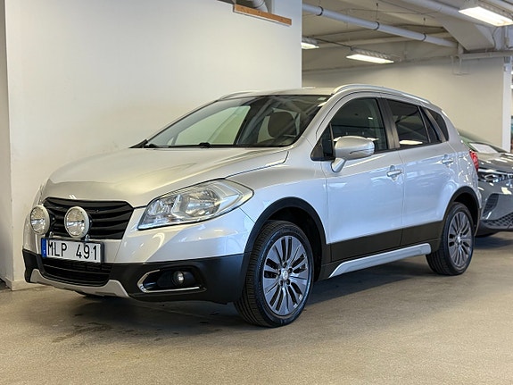 Suzuki S-Cross 3 of 5