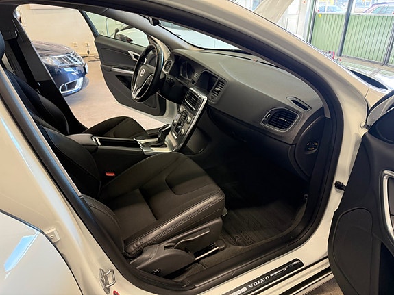 Volvo V60 Cross Country 21 of 22