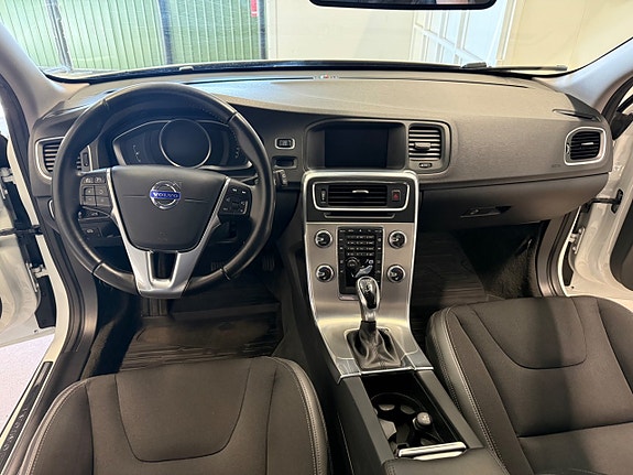 Volvo V60 Cross Country 15 of 22
