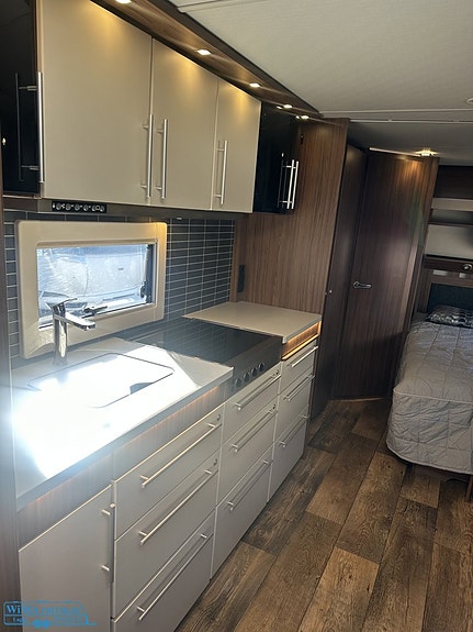 Polar 680 BK 7 of 20