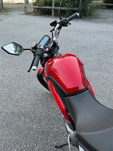 Super Soco TS 1200R 3 of 4