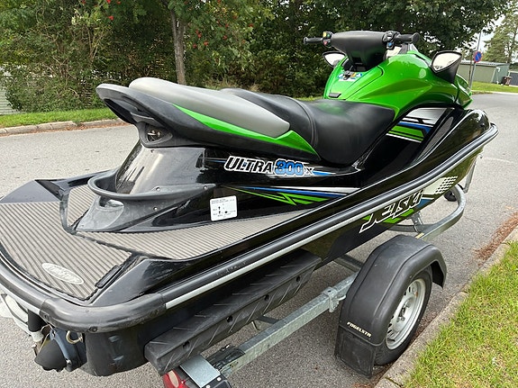 Kawasaki Ultra 300X | 98h | 4 of 5