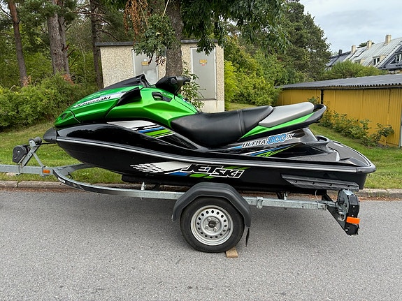 Kawasaki Ultra 300X | 98h | 2 of 5