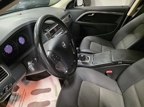 Volvo S80 6 of 9