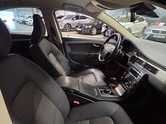 Volvo S80 7 of 9
