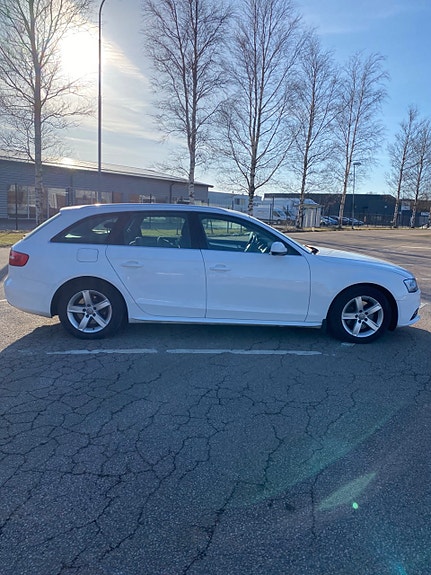 Audi A4 4 of 5