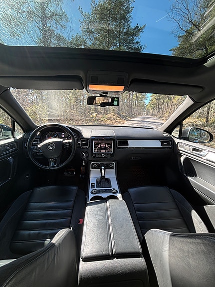 Volkswagen Touareg 6 of 9