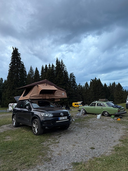 Volkswagen Touareg 2 of 9