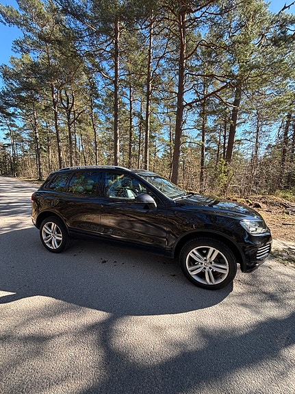 Volkswagen Touareg 4 of 9