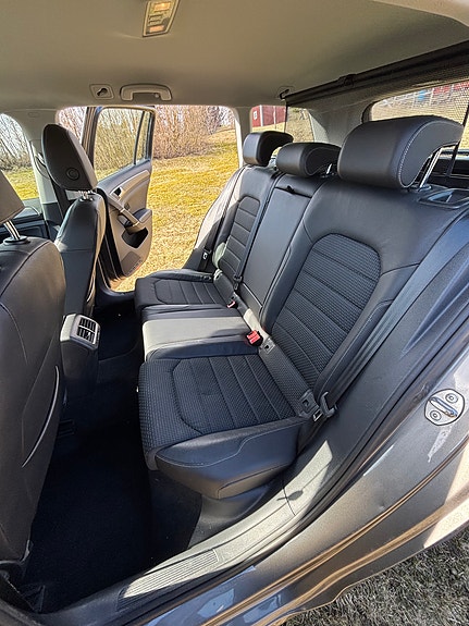 Volkswagen Golf VII 6 of 12