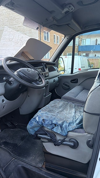 Nissan Interstar 4 of 5