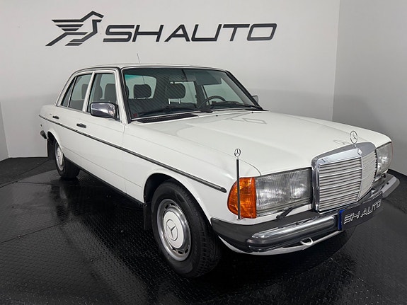 Mercedes-Benz 200 5 of 5