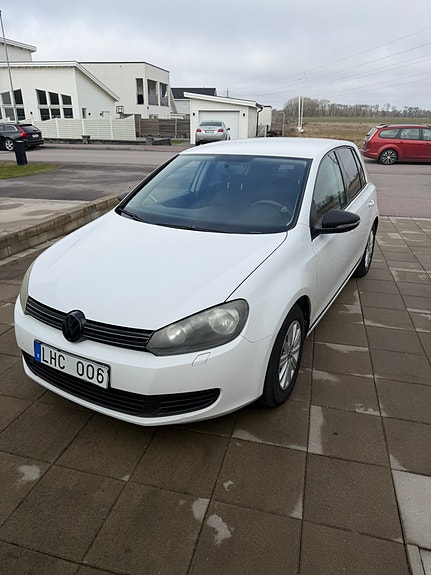 Volkswagen Golf VI 2 of 7