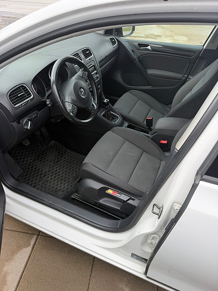 Volkswagen Golf VI 6 of 7