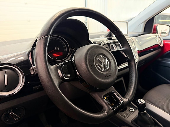 Volkswagen UP! 18 of 25
