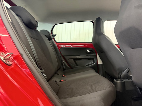 Volkswagen UP! 13 of 25