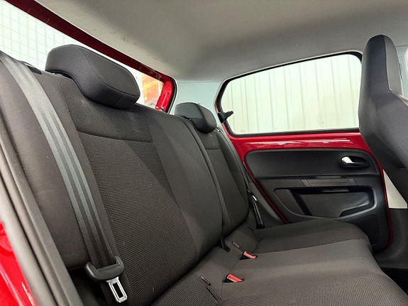 Volkswagen UP! 12 of 25